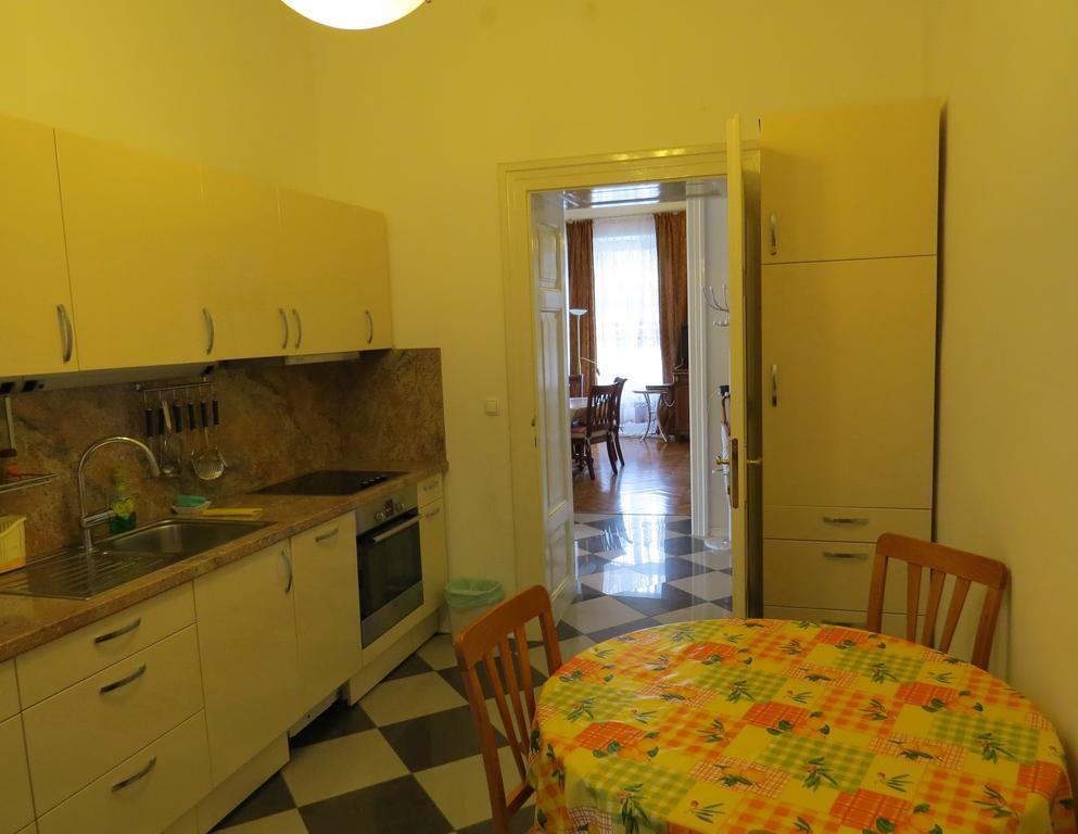 Apartment Kamelija Opatija Habitación foto